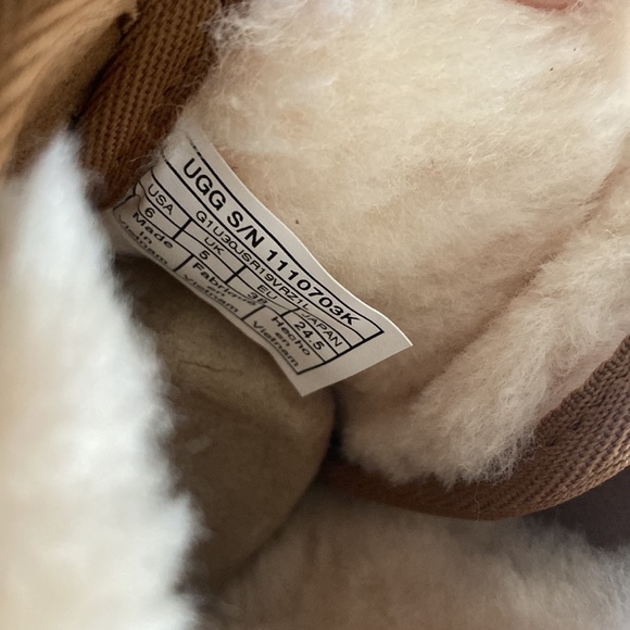 UGG Boots Girls UGG K Neumel II Graphic Boots Kids Size 6 Chestnut Tan Winter - Picture 6 of 10